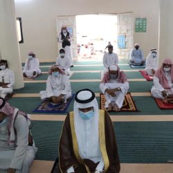 محافظ ضمد يتقدم المصلين لصلاة عيد الأضحى بجامع الأمير سلطان
