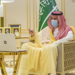 سمو الأمير فيصل بن بندر يستقبل سمو أمين المنطقة ومدير صحة الرياض