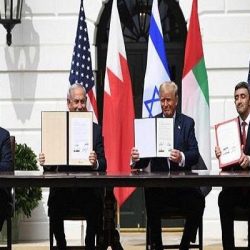تعليق لـ”وزير الخارجية الإماراتي” بعد توقيع اتفاقية السلام رسميًا