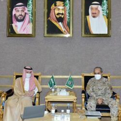 سمو أمير الرياض يوجه بتدشين مركز لقاحات كورونا في المجمع الإداري بقصر الحكم