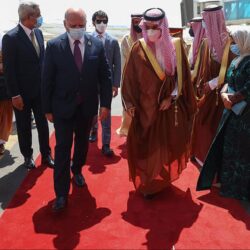 رئيس وزراء العراق يستقبل سمو وزير الخارجية