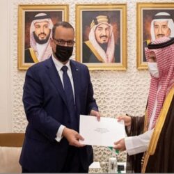 سمو أمير منطقة الرياض بالنيابة يستقبل رئيس جامعة الأمير سطام بن عبدالعزيز