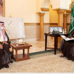 سمو الأمير فيصل بن مشعل يستعرض أعمال اللجنة التأسيسية لجمعية فلاليح القصيم