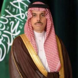 سمو أمير القصيم يقلد مدير جوازات المنطقة رتبته الجديدة
