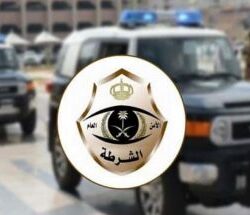 الأفواج الأمنية بجازان تقبض على مواطن نقل مخالفين لنظام أمن الحدود