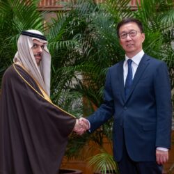 رئيس الوزراء القطري يستقبل سمو الأمير تركي بن محمد بن فهد