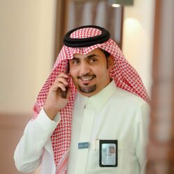 الأمير حسام بن سعود يستقبل أمين الباحة ويطلع على شهادة الامتثال على المباني الحكومية بالمنطقة