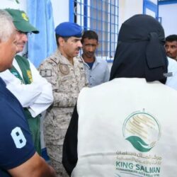مركز الملك سلمان للإغاثة يواصل توزيع السلال الغذائية في مدينة رفح جنوب قطاع غزة
