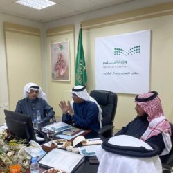 وزير التجارة يدشّن “منتدى مكة للحلال” ويكرّم الجهات المشاركة