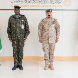 نائب أمير الشرقية يزور أرامكو السعودية