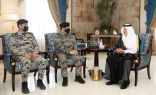 سمو الأمير خالد الفيصل يستقبل مدير عام السجون بالمملكة