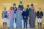سمو وزير الرياضة يتوج ألكساندر بجائزة “قفز السعودية” الكبرى
