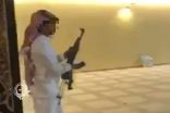 *شرطة الرياض تلقي القبض على صاحب «فيديو الرشاش» وتكشف التفاصيل*