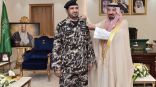 سمو أمير منطقة نجران يُقلّد قائد قوة أمن المنشآت بالمنطقة رتبة الجديدة