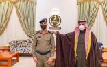 سمو أمير منطقة الجوف يقلد مدير الدفاع المدني بالمنطقة برتبة لواء