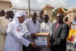 أمين رابطة العالم الإسلامي يلتقي ملك الأشانتي في غانا ويدشن حملة مساعدات غذائية