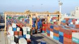 ميناء الملك عبدالعزيز يسجل أكبر عدد مناولة للحاويات من سفينة واحدة