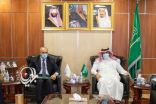 ‏السفير آل جابر يلتقي سفير مصر لدى المملكة، حيث أكدا خلال اللقاء أهمية تنفيذ ‎اتفاق الرياض لتعزيز الأمن والاستقرار في ‎اليمن