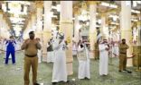 جموع المصلين يؤدون صلاة العيد في المسجد النبوي وسط اجراءات احترازية وتنظيمية متميزة