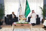 الرئيس التنفيذي للصندوق السعودي للتنمية يلتقي بسفير جمهورية سريلانكا لدى المملكة