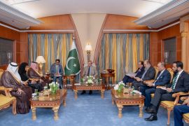 القصبي يلتقي رئيس وزراء باكستان.. و خمسه وزراء ومسؤولين في اليوم الثاني للاجتماع الخاص للمنتدى الاقتصادي العالمي بالرياض