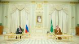 سمو ولي العهد يستعرض مع وزير خارجية روسيا العلاقات الثنائية ومستجدات الأوضاع الإقليمية والدولية