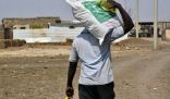 مركز الملك سلمان للإغاثة يوزع أكثر من 28 طنًا من السلال الغذائية بمحليتي الدالي والمزموم بولاية سنار السودانية